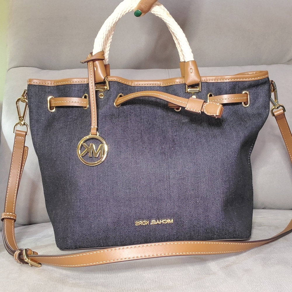 NWT Michael Kors Lrg Bucket Denim Bag